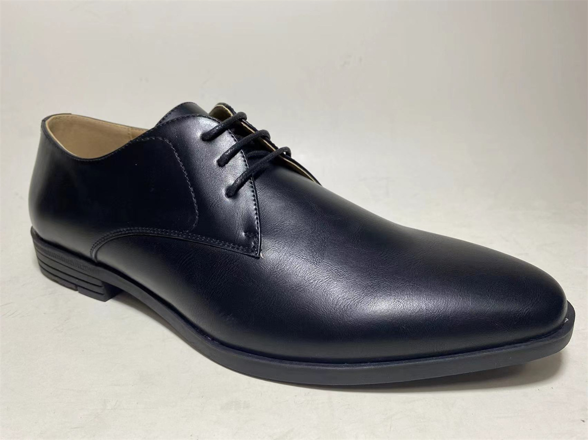 GREENWOOD BLACK DERBY