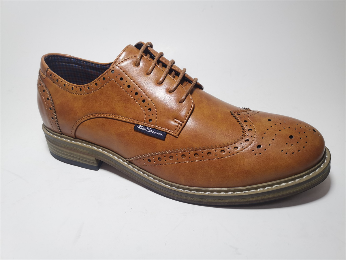 TRIUMPH BROGUE II TAN
