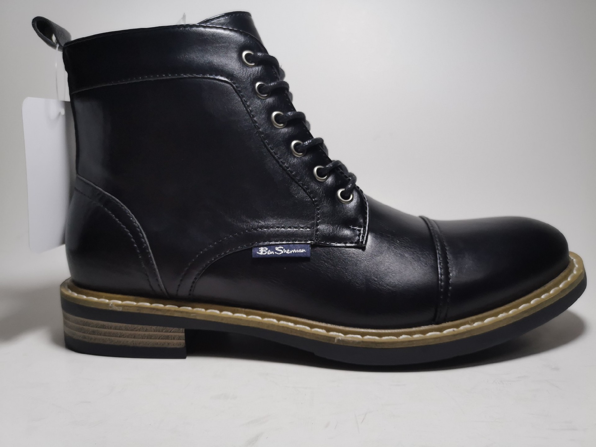 TRAM TOE CAP D21206-1 BLACK