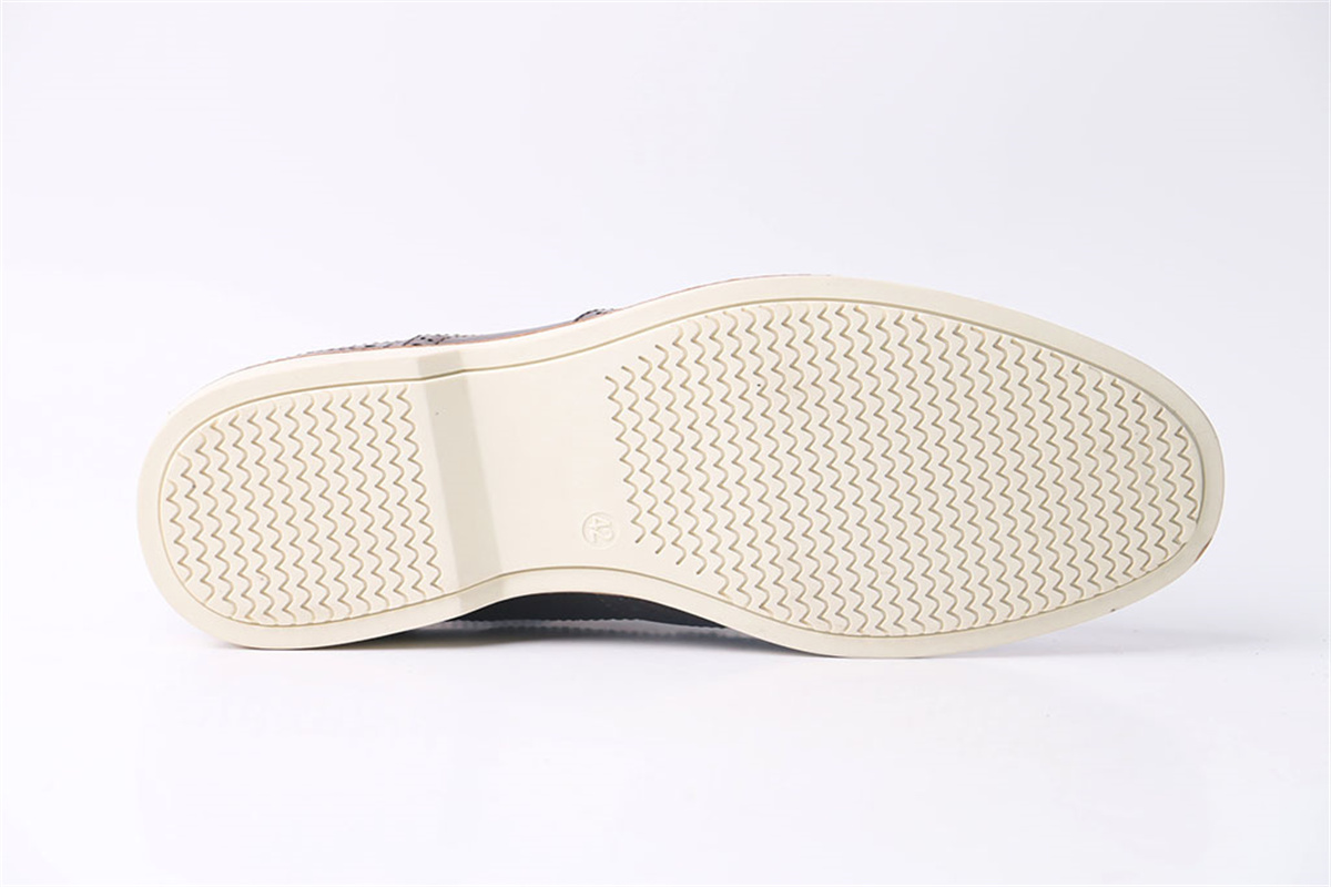 S29101904-BROWN1