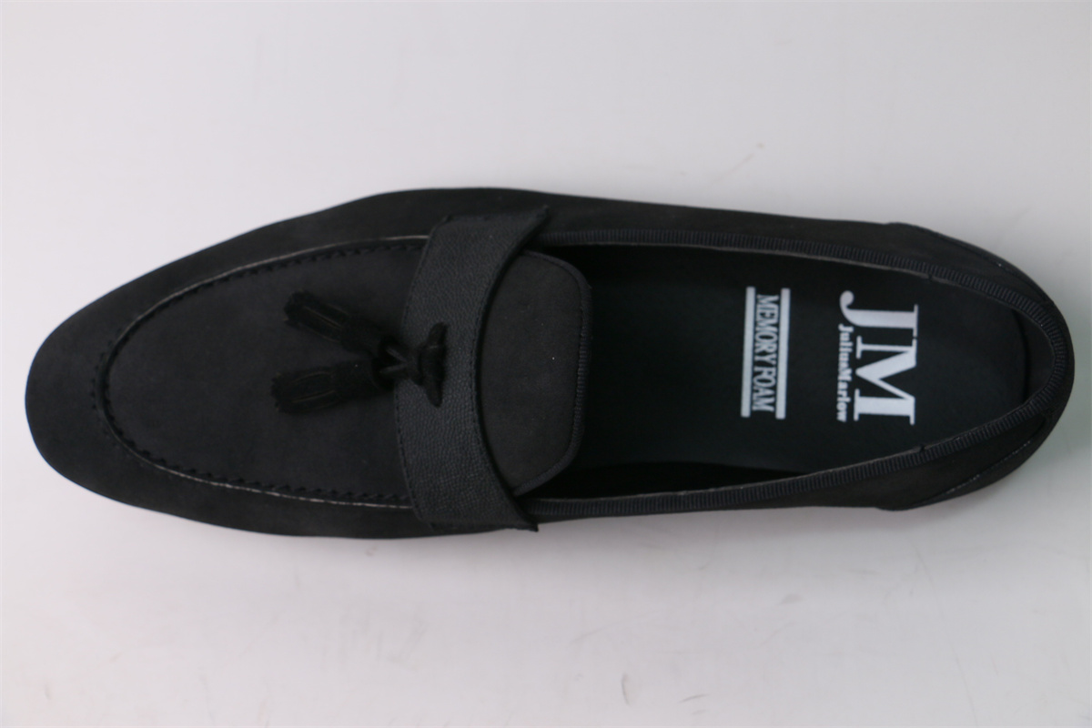 009-Black-1